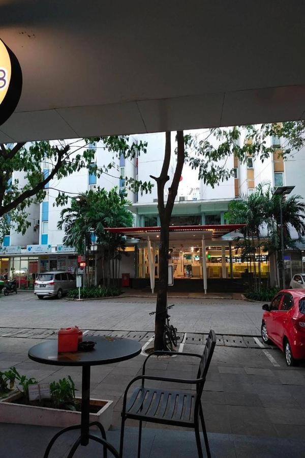 Barata Hotel Near Bandara Soekarno Hatta Tangerang Exterior photo