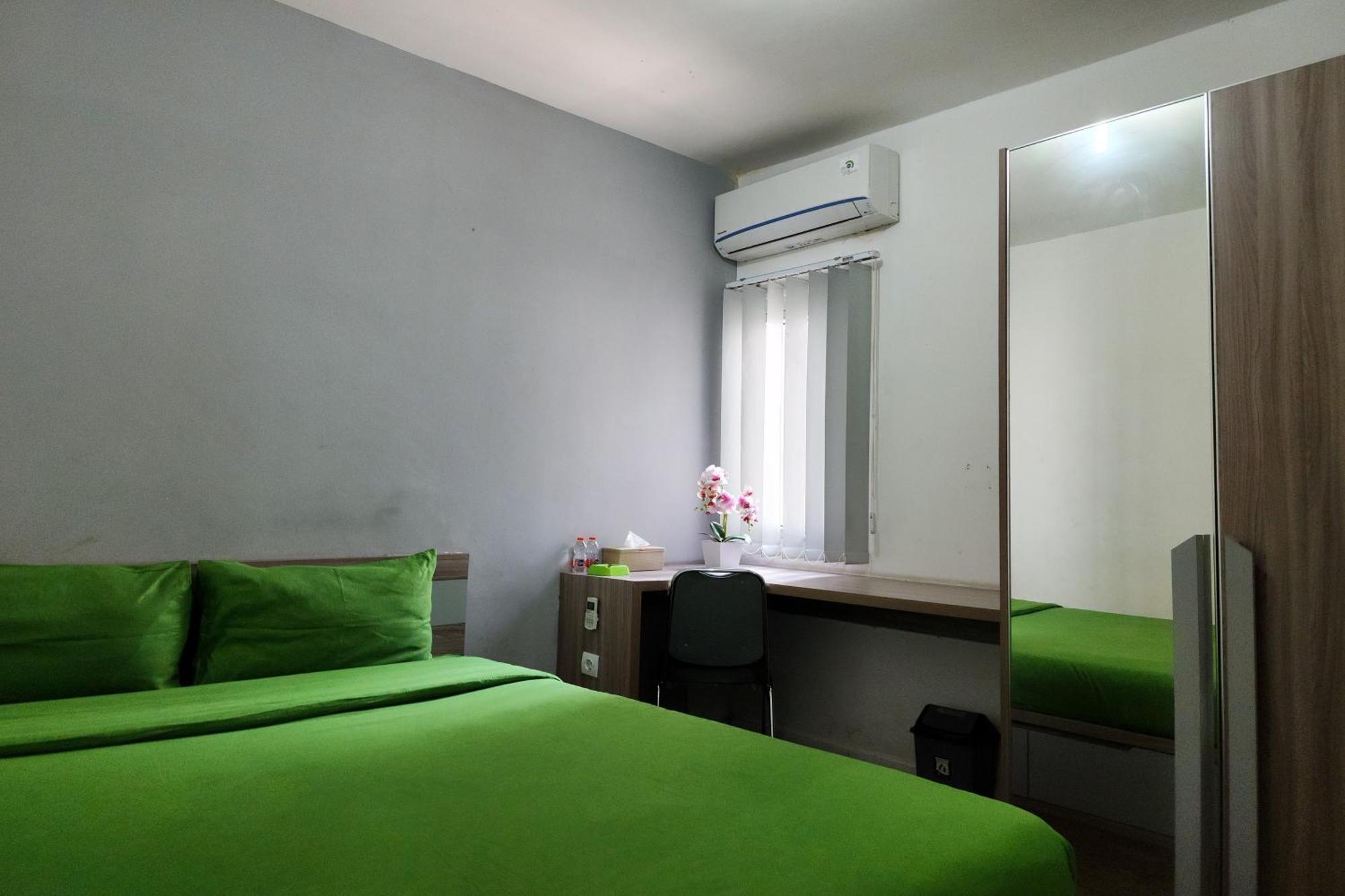 Barata Hotel Near Bandara Soekarno Hatta Tangerang Exterior photo